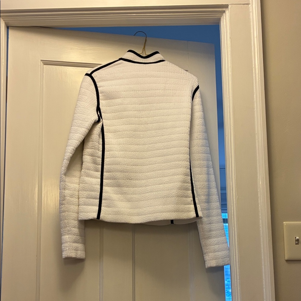 TEHAMA activewear jacket - Picture 2 of 4